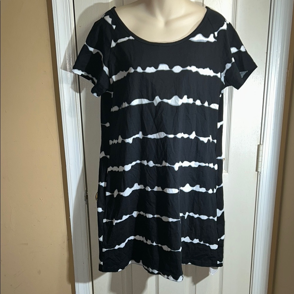 Alaster Queen Black and White Tie Dye Ethnic Women's Tunic Sundress Long T-Shirt